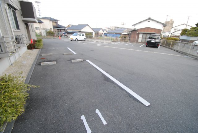 セジュール・リアンの駐車場