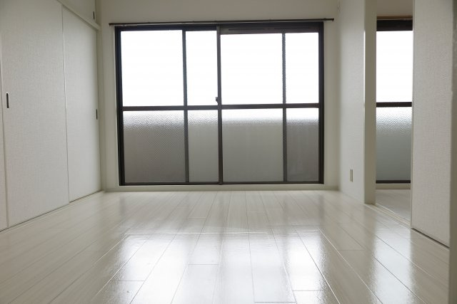 大森マンションの居間・リビング