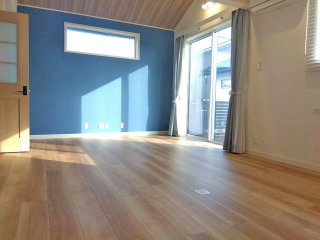 【居間・リビング】 | 三島市千枚原 中古住宅 EH04368 | 三島市千枚原　リビングダイニング