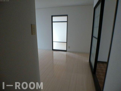 【居間・リビング】 | フローラル和泉Ｂ棟