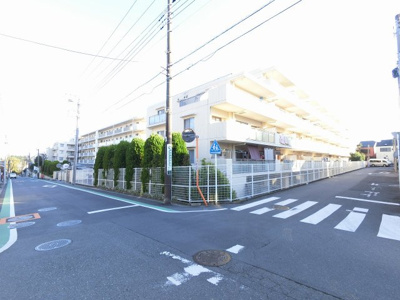 【外観】 | パークコリーナ上大岡アジュールコート | 総戸数１８８戸、２００１年５月築、管理人は日勤勤務につき管理体制良好です♪