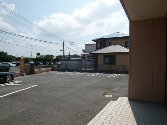 サンクイールの駐車場|カースペースがあります