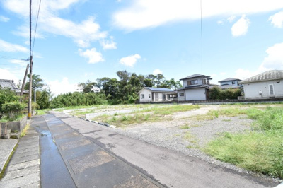 【前面道路含む現地写真】 | 鹿屋市川西町　分譲地A