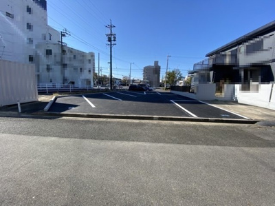  | 幸町駐車場W