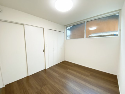 【洋室】 | フォンテーヌ・タカラ | ※同物件、別のお部屋の写真です。