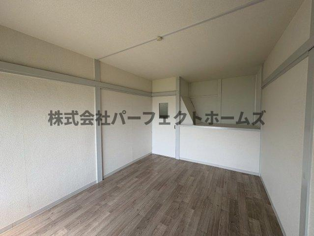 星丘1丁目テラス 賃貸の居間・リビング|使いやすいリビングです