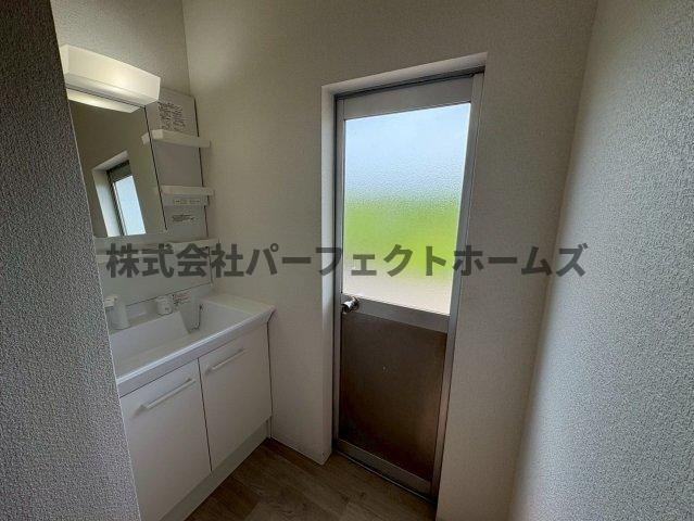 星丘1丁目テラス 賃貸の洗面所|脱衣スペースもあります