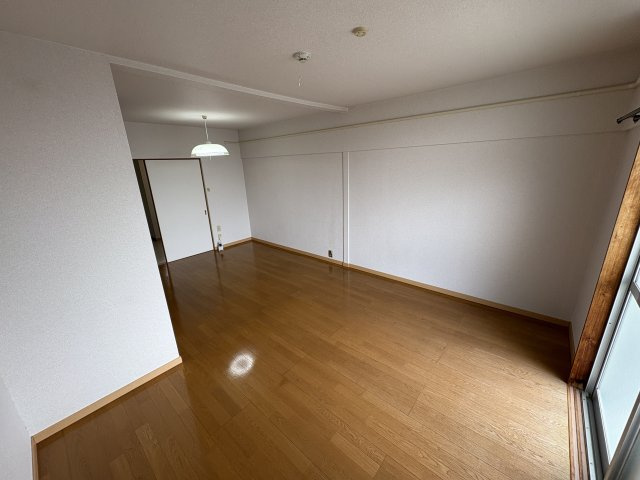 石井マンションの居間・リビング