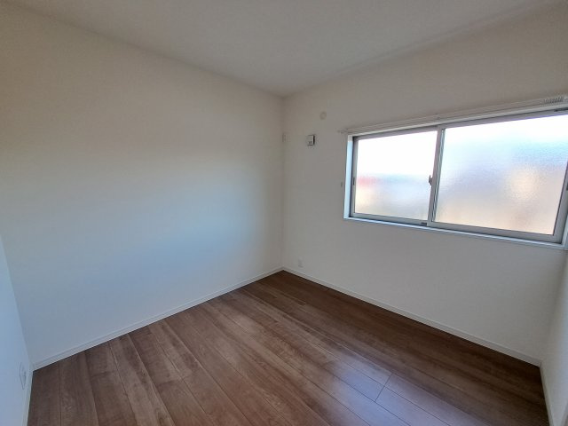 リーブルファイン苅屋町の洋室