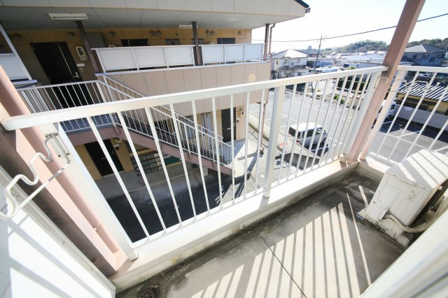 サンヒルズB棟のバルコニー