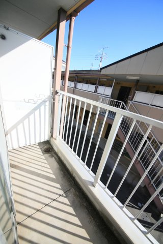 サンヒルズB棟のバルコニー