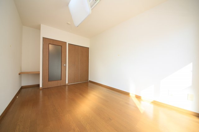 サンヒルズB棟の居間・リビング