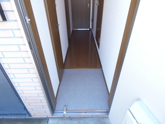 【玄関】 | 明るい玄関です