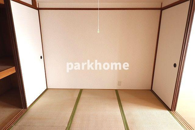 啓和ハイツの和室|明るい和室です