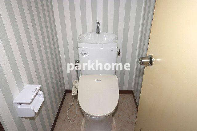 啓和ハイツのトイレ|ゆったりとした空間のトイレです