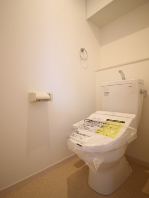 【トイレ】 | デュラカーサ羽村Ⅱ | 温水洗浄便座完備。