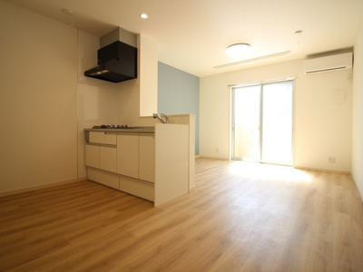 【居間・リビング】 | デュラカーサ羽村Ⅱ | 10.8帖のリビングスペース。