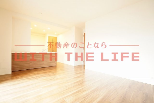 サンメゾン西鉄久留米の居間・リビング|こちらのリビングで趣味の時間をお楽しみください