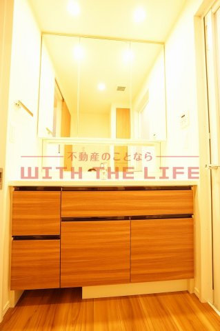 サンメゾン西鉄久留米の独立洗面台|朝の身支度には欠かせない独立洗面化粧台