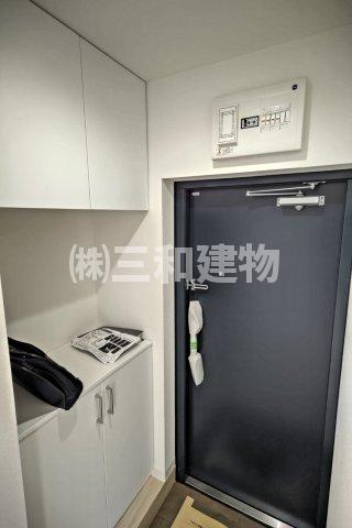 ミヨシコーポの玄関