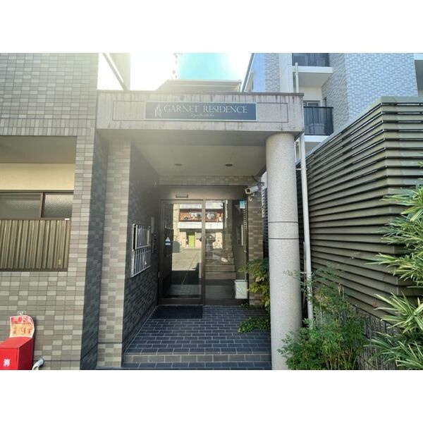 GARNET RESIDENCE京都壬生（旧：壬生AIAIハイツ）のエントランス