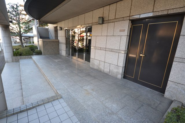 アステージ堺のエントランス