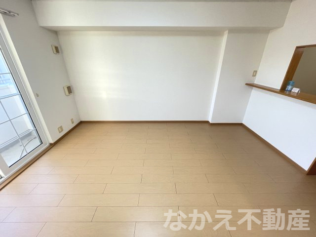 【寝室】 | 落ち着いた色調の寝室です