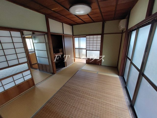 飯山満３丁目貸家の和室