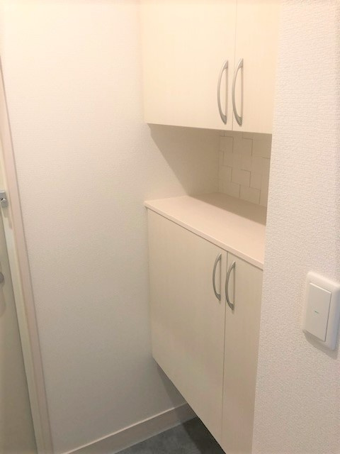 D-room F.京町の玄関|落ち着いた玄関です