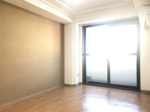 【洋室】 | 6帖洋室