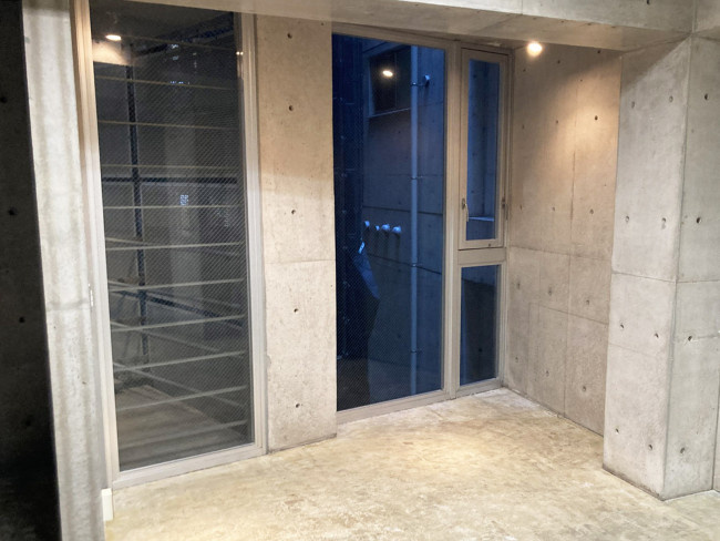 【エントランス】