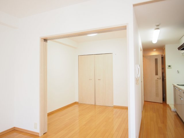 WillDo谷町の洋室