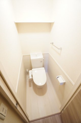 【トイレ】 | ルアナハイム | ※同物件・反転タイプの写真です。