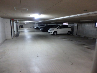 【駐車場】 | ライゼックス甲陽園 | 屋内駐車場
