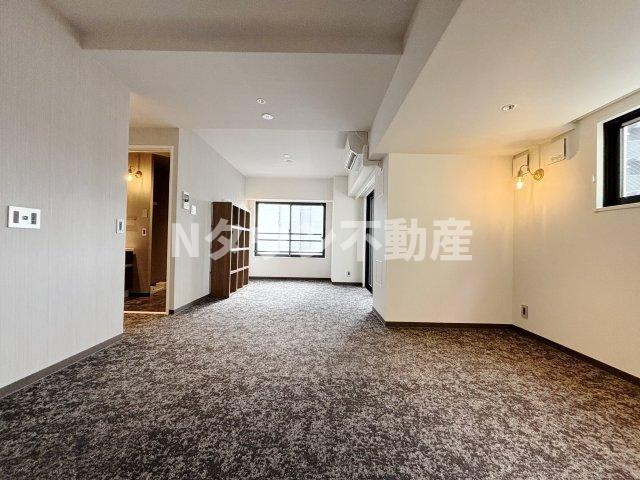 【その他】 | T’s RESIDENCE NAGOYA | こちらの居間で趣味の時間をお楽しみください