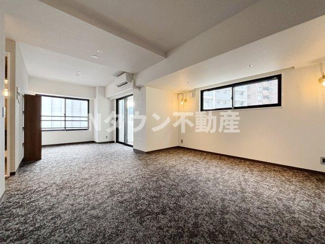 【居間・リビング】 | T’s RESIDENCE NAGOYA | おしゃれなリビングです
