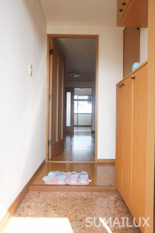 熊本市西区蓮台寺３丁目のアパートの玄関