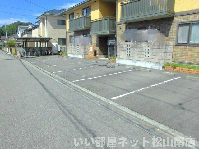 【駐車場】 | ウィルモア　さくら野