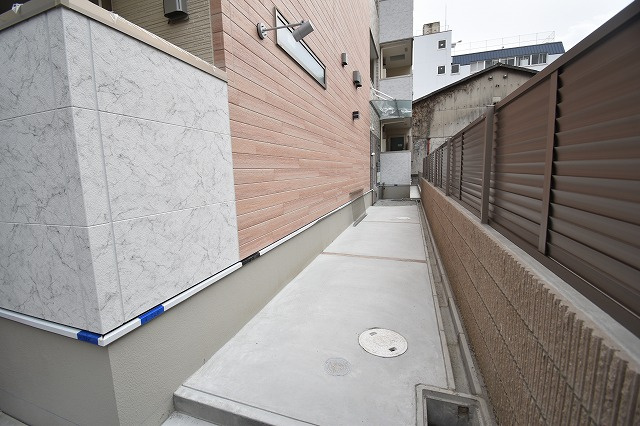フジパレス深江橋南Ⅱ番館のエントランス