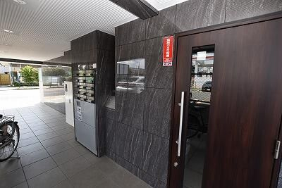 【エントランス】 | モン・シャトー松庵