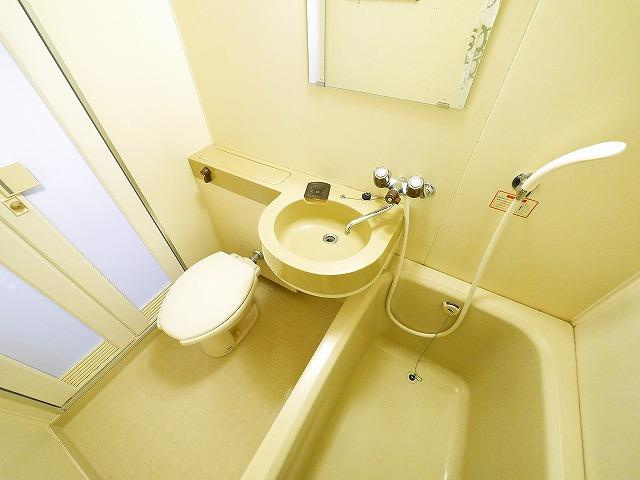 シティロイヤル富雄南の設備|洗面台です