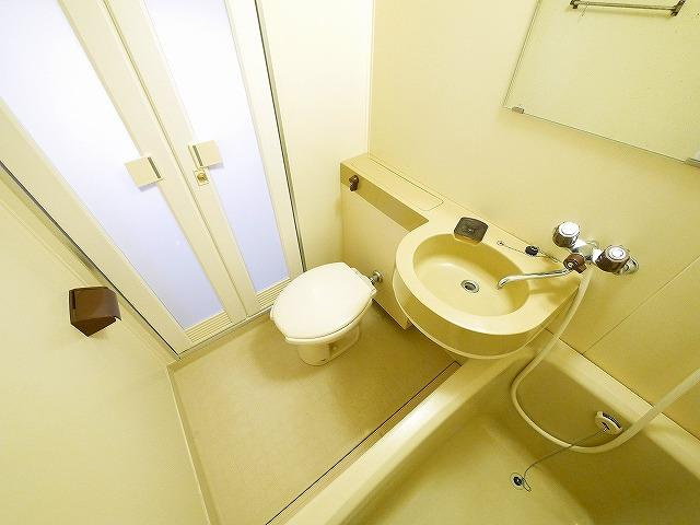 シティロイヤル富雄南のトイレ|ゆったりとした空間のトイレです