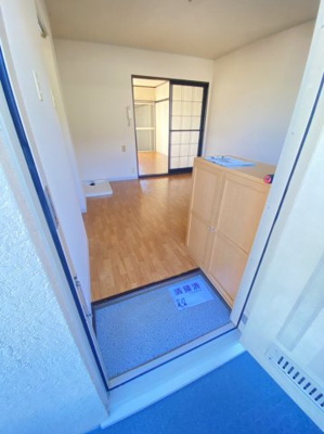 【玄関】 | タウニーイサカB棟