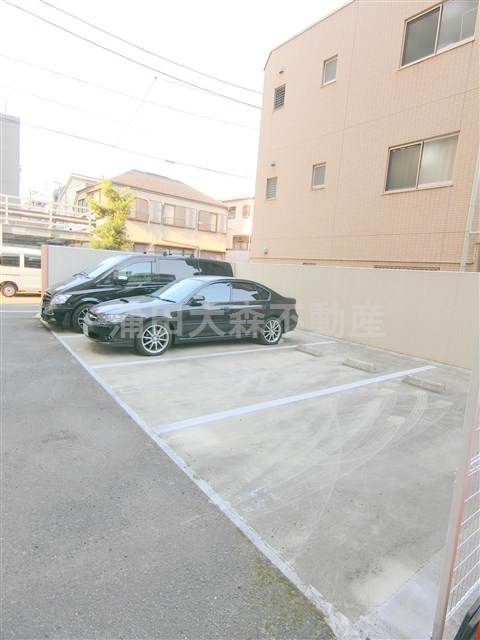 パーク・ノヴァ大森の駐車場