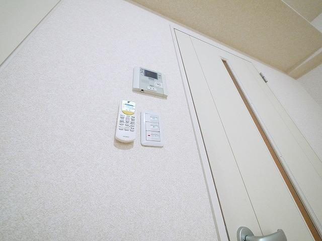プリマヴェリーレのセキュリティ|モニター付きインターホンで防犯面も安心。