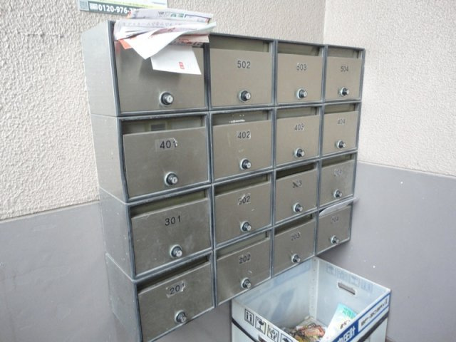 千本杉コーポ【キャッシュバック対象物件】のロビー