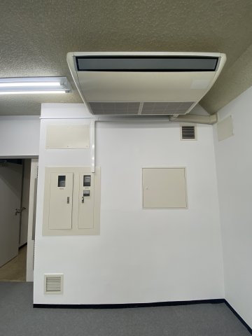 三栄ビルの内装