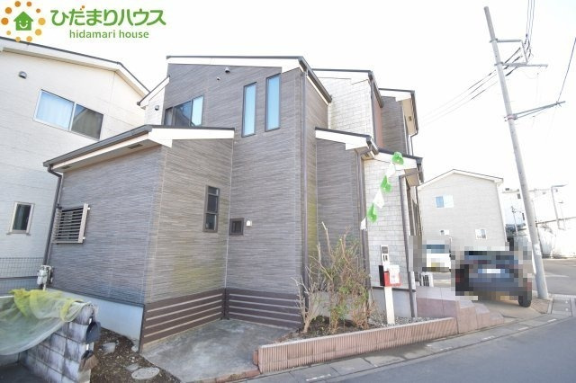 上尾市瓦葺　中古一戸建ての外観