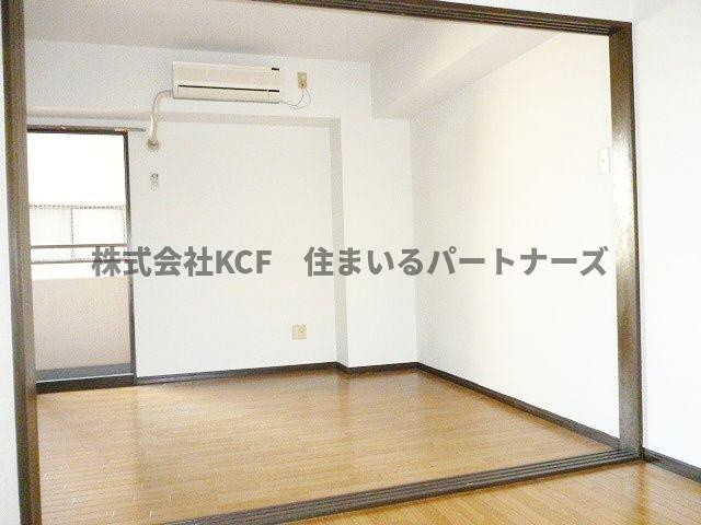 エスポワール六ツ門の洋室|広々とした洋室です