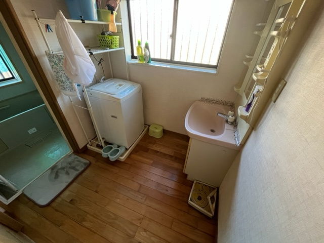 北諸県郡三股町大字長田の中古一戸建の脱衣所